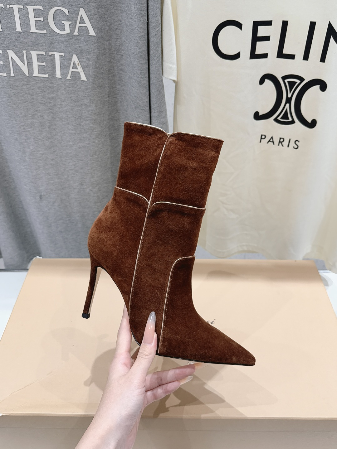 高版本出厂   Gianvito Rossi/吉安维托·罗西 F025 2026ss秋冬新款性感尖头高跟短靴 Gianv