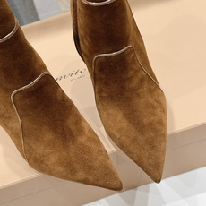 高版本出厂 Gianvito Rossi/吉安维托·罗西 F025 2026ss秋冬新款性感尖头高跟短靴 Gianv 高版本出厂 Gianvito Rossi/吉安维托·罗西 F025 2026ss秋冬新款性感尖头高跟短靴 Gianv
