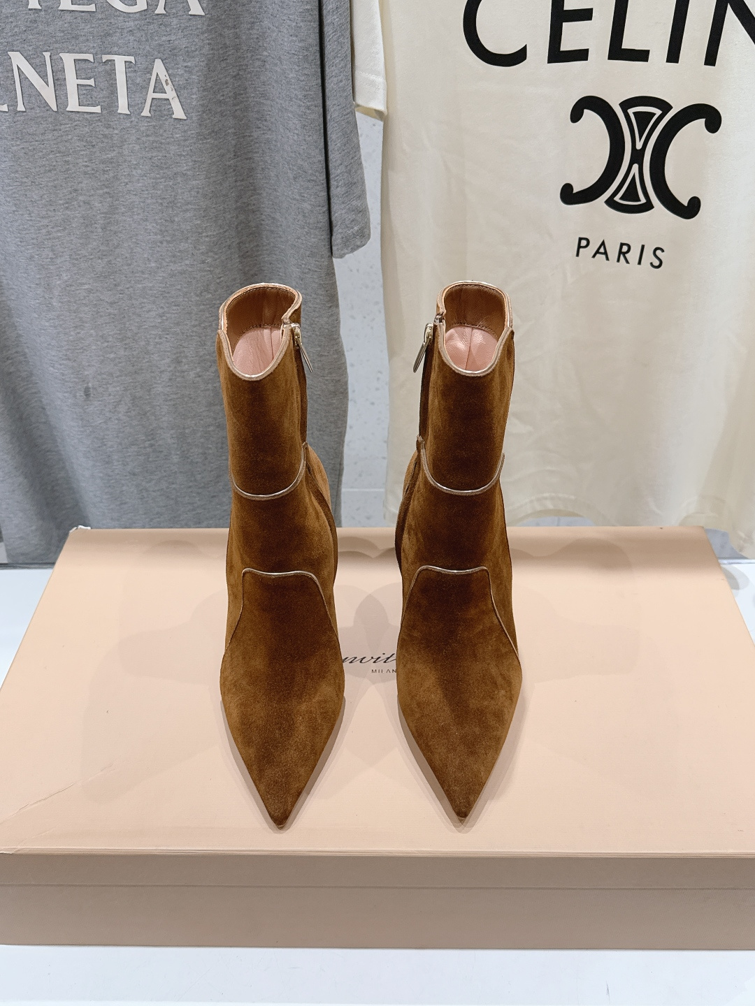 高版本出厂   Gianvito Rossi/吉安维托·罗西 F025 2026ss秋冬新款性感尖头高跟短靴 Gianv