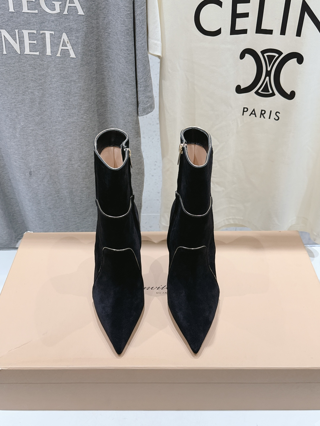 高版本出厂   Gianvito Rossi/吉安维托·罗西 F025 2026ss秋冬新款性感尖头高跟短靴 Gianv