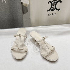 高版本出厂 FERRAGAMO/菲拉格慕F065 26ss夏季新款简约风高跟拖鞋 菲拉格慕今期高频曝光的高跟拖鞋! 高版本出厂 FERRAGAMO/菲拉格慕F065 26ss夏季新款简约风高跟拖鞋 菲拉格慕今期高频曝光的高跟拖鞋!