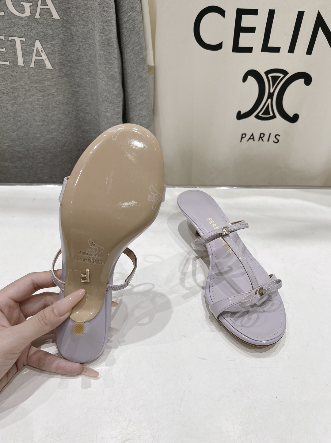 高版本出厂   FERRAGAMO/菲拉格慕F065  26ss夏季新款简约风高跟拖鞋 菲拉格慕今期高频曝光的高跟拖鞋！