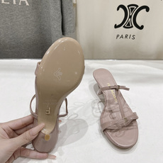 高版本出厂 FERRAGAMO/菲拉格慕F065 26ss夏季新款简约风高跟拖鞋 菲拉格慕今期高频曝光的高跟拖鞋! 高版本出厂 FERRAGAMO/菲拉格慕F065 26ss夏季新款简约风高跟拖鞋 菲拉格慕今期高频曝光的高跟拖鞋!