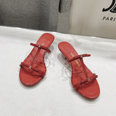 高版本出厂 FERRAGAMO/菲拉格慕F065 26ss夏季新款简约风高跟拖鞋 菲拉格慕今期高频曝光的高跟拖鞋! 高版本出厂 FERRAGAMO/菲拉格慕F065 26ss夏季新款简约风高跟拖鞋 菲拉格慕今期高频曝光的高跟拖鞋!