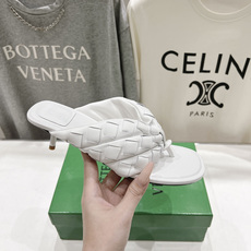 高版本出厂 Bottega Veneta/BV F065 2026ss夏季新款Parco Mule女士编织高跟夹脚拖鞋 高版本出厂 Bottega Veneta/BV F065 2026ss夏季新款Parco Mule女士编织高跟夹脚拖鞋