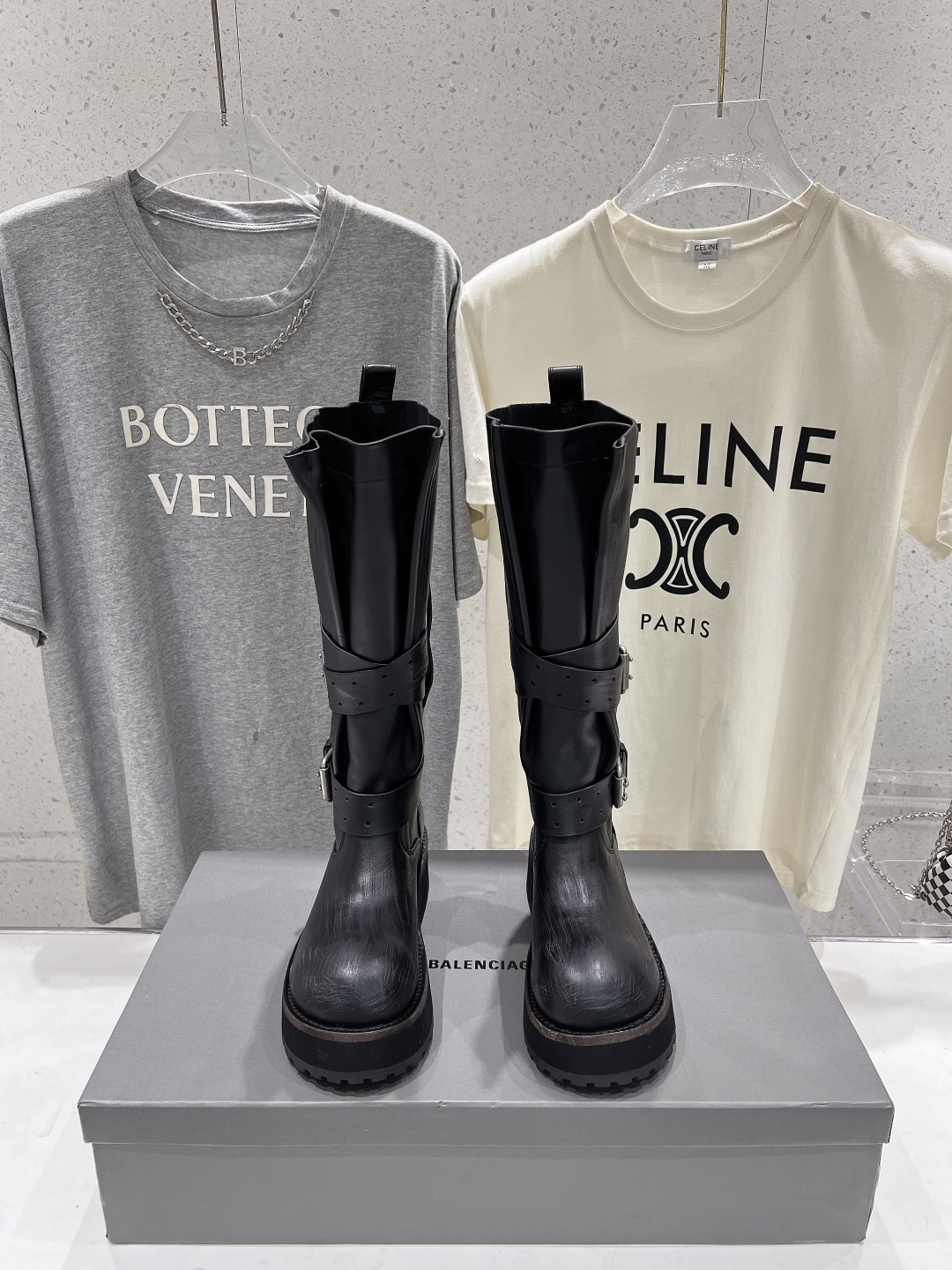 高版本出厂  男码+30   BALENCIAG*巴黎世家F046 2026ss秋冬新款情侣款搭扣长靴机车靴马丁靴 采用