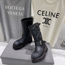 高版本出厂 男码+30 BALENCIAG*巴黎世家F046 2026ss秋冬新款情侣款搭扣中筒机车靴马丁靴 采用 高版本出厂 男码+30 BALENCIAG*巴黎世家F046 2026ss秋冬新款情侣款搭扣中筒机车靴马丁靴 采用