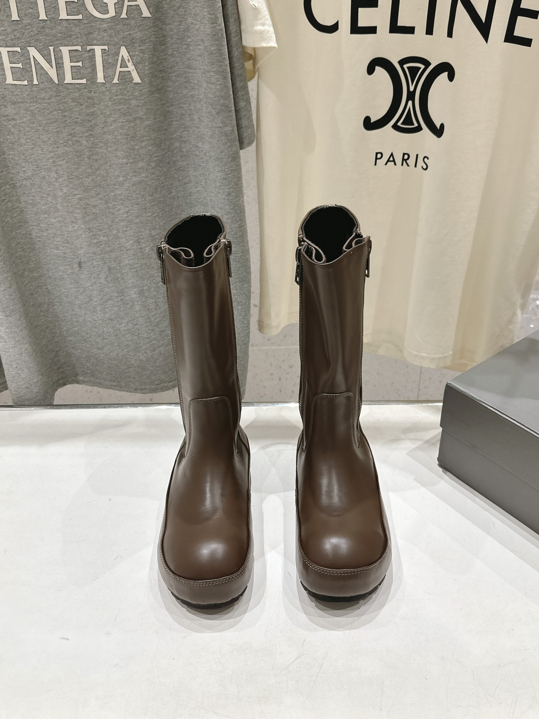 高版本出厂   BALENCIAG*巴黎世家F046 2026ss秋冬新款中筒靴机车靴马丁靴 采用原版同步柔头层小牛皮 