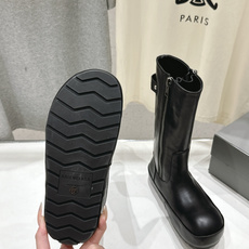 高版本出厂 BALENCIAG*巴黎世家F046 2026ss秋冬新款中筒靴机车靴马丁靴 采用原版同步柔头层小牛皮 高版本出厂 BALENCIAG*巴黎世家F046 2026ss秋冬新款中筒靴机车靴马丁靴 采用原版同步柔头层小牛皮