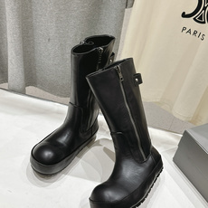 高版本出厂 BALENCIAG*巴黎世家F046 2026ss秋冬新款中筒靴机车靴马丁靴 采用原版同步柔头层小牛皮 高版本出厂 BALENCIAG*巴黎世家F046 2026ss秋冬新款中筒靴机车靴马丁靴 采用原版同步柔头层小牛皮