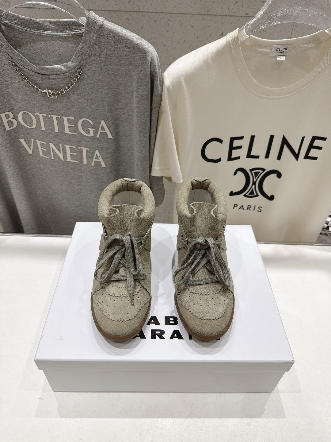 高版本出厂 Isabel Marant/伊莎贝尔2026ss春夏新款内增高拼色高帮休闲鞋小短靴 超级有高级感上脚超好 高版本出厂 Isabel Marant/伊莎贝尔2026ss春夏新款内增高拼色高帮休闲鞋小短靴 超级有高级感上脚超好
