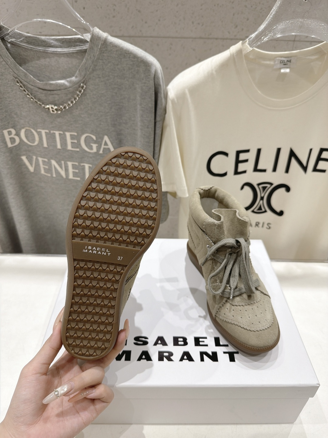高版本出厂 Isabel Marant/伊莎贝尔2026ss春夏新款内增高拼色高帮休闲鞋小短靴 超级有高级感上脚超好 高版本出厂 Isabel Marant/伊莎贝尔2026ss春夏新款内增高拼色高帮休闲鞋小短靴 超级有高级感上脚超好
