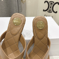 高版本出厂 「SAINT LAURENT*」F030 圣罗兰26ss夏季新款ysl 圣罗兰高跟夹脚人字拖鞋~ 唯有 高版本出厂 「SAINT LAURENT*」F030 圣罗兰26ss夏季新款ysl 圣罗兰高跟夹脚人字拖鞋~ 唯有