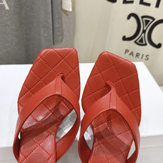 高版本出厂 「SAINT LAURENT*」F030 圣罗兰26ss夏季新款ysl 圣罗兰高跟夹脚人字拖鞋~ 唯有 高版本出厂 「SAINT LAURENT*」F030 圣罗兰26ss夏季新款ysl 圣罗兰高跟夹脚人字拖鞋~ 唯有