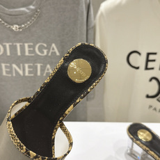 高版本出厂 「SAINT LAURENT*」F030 圣罗兰26ss夏季新款ysl 圣罗兰高跟夹脚人字拖鞋~ 唯有 高版本出厂 「SAINT LAURENT*」F030 圣罗兰26ss夏季新款ysl 圣罗兰高跟夹脚人字拖鞋~ 唯有