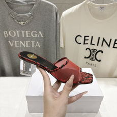 高版本出厂 「SAINT LAURENT*」F030 圣罗兰26ss夏季新款ysl 圣罗兰高跟夹脚人字拖鞋~ 唯有 高版本出厂 「SAINT LAURENT*」F030 圣罗兰26ss夏季新款ysl 圣罗兰高跟夹脚人字拖鞋~ 唯有