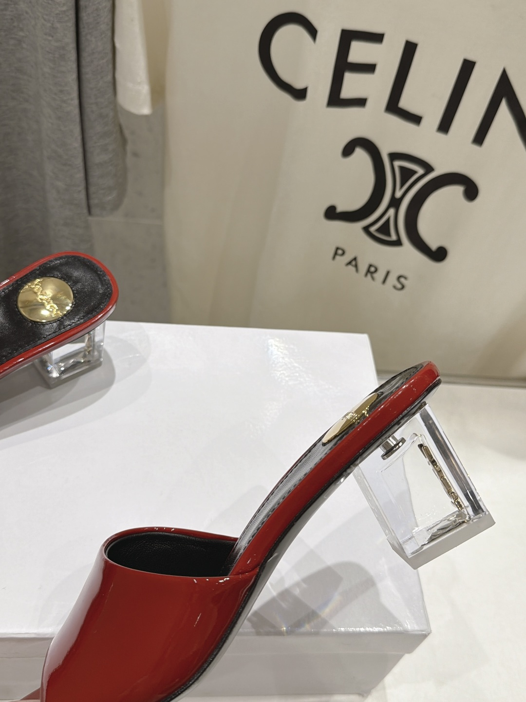 高版本出厂 「SAINT LAURENT*」F030 圣罗兰26ss夏季新款ysl 圣罗兰高跟夹脚人字拖鞋~ 唯有 高版本出厂 「SAINT LAURENT*」F030 圣罗兰26ss夏季新款ysl 圣罗兰高跟夹脚人字拖鞋~ 唯有