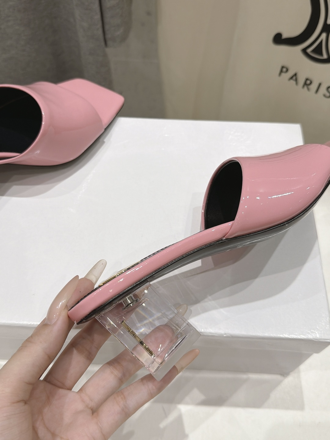 高版本出厂 「SAINT LAURENT*」F030 圣罗兰26ss夏季新款ysl 圣罗兰高跟夹脚人字拖鞋~ 唯有 高版本出厂 「SAINT LAURENT*」F030 圣罗兰26ss夏季新款ysl 圣罗兰高跟夹脚人字拖鞋~ 唯有