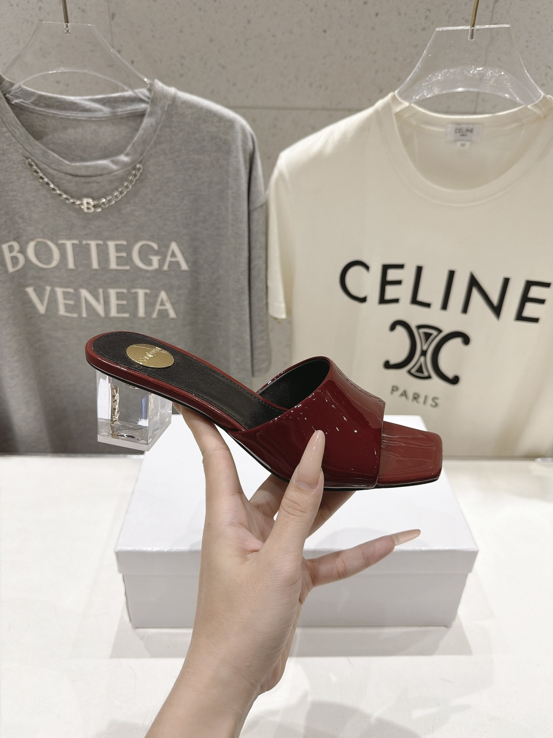 高版本出厂 「SAINT LAURENT*」F030 圣罗兰26ss夏季新款ysl 圣罗兰高跟夹脚人字拖鞋~ 唯有 高版本出厂 「SAINT LAURENT*」F030 圣罗兰26ss夏季新款ysl 圣罗兰高跟夹脚人字拖鞋~ 唯有
