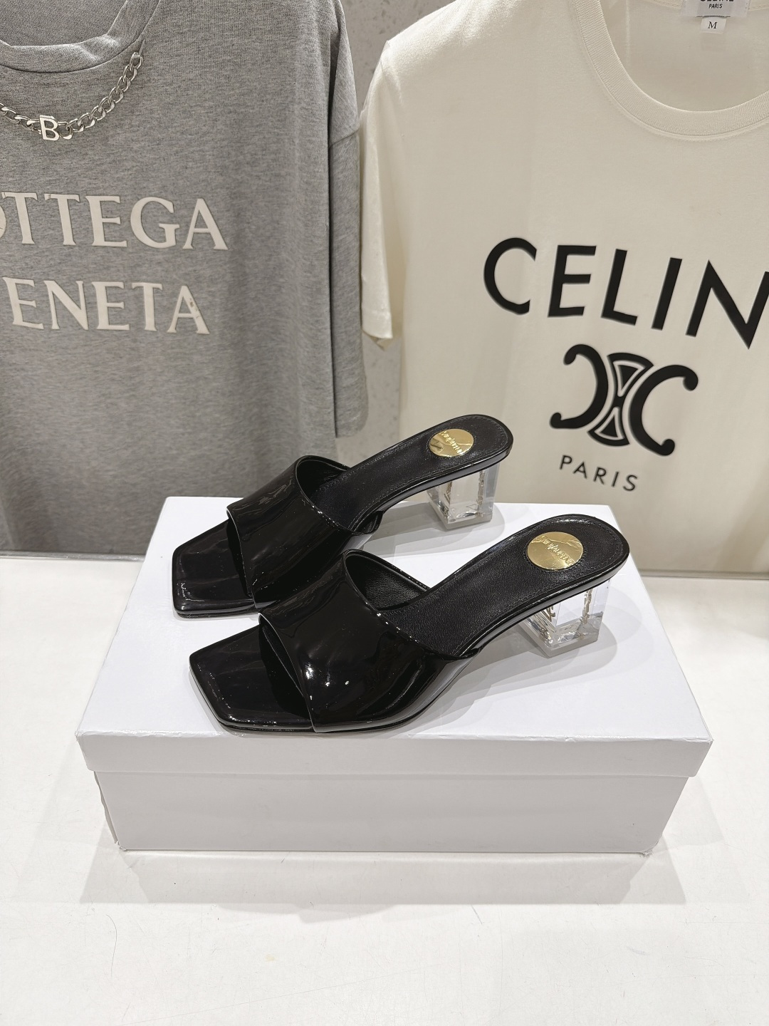 高版本出厂 「SAINT LAURENT*」F030 圣罗兰26ss夏季新款ysl 圣罗兰高跟夹脚人字拖鞋~ 唯有 高版本出厂 「SAINT LAURENT*」F030 圣罗兰26ss夏季新款ysl 圣罗兰高跟夹脚人字拖鞋~ 唯有