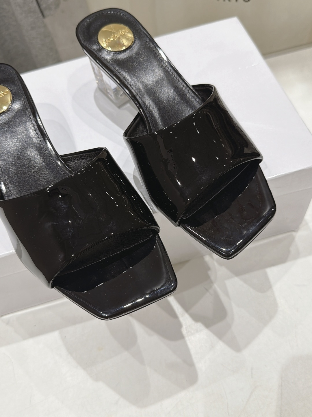 高版本出厂 「SAINT LAURENT*」F030 圣罗兰26ss夏季新款ysl 圣罗兰高跟夹脚人字拖鞋~ 唯有 高版本出厂 「SAINT LAURENT*」F030 圣罗兰26ss夏季新款ysl 圣罗兰高跟夹脚人字拖鞋~ 唯有