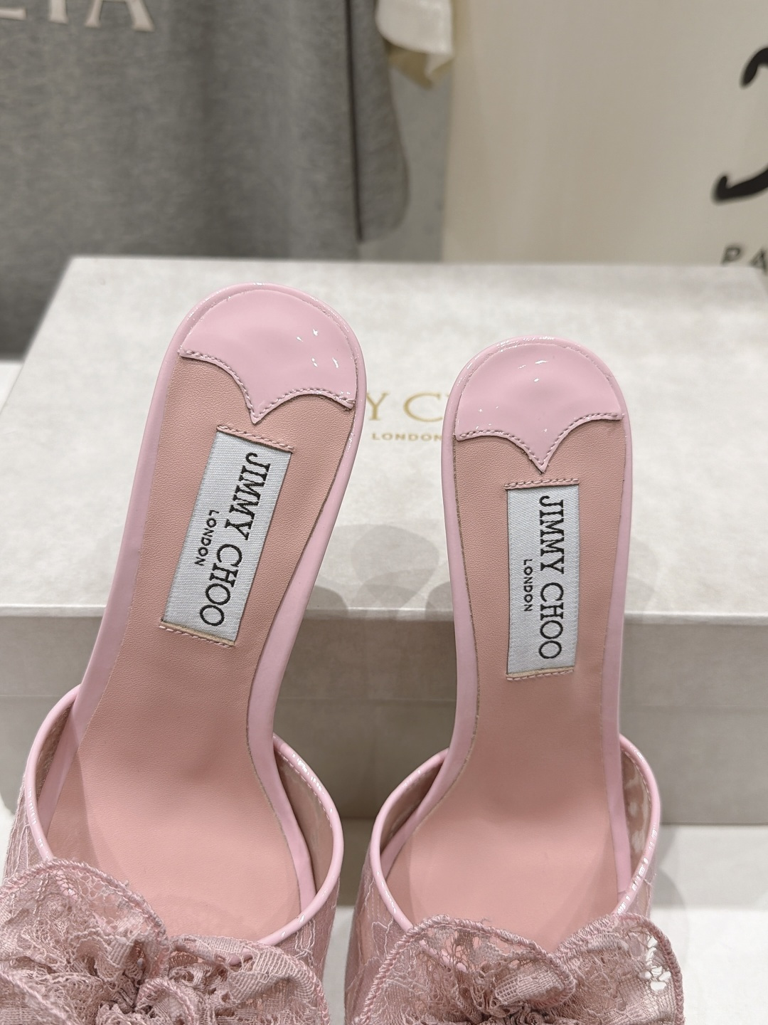 高版本出厂 JIMMY CHOO*|JC/吉米周2026ss新款简约蕾丝网纱小猫跟高跟鞋拖鞋 原版套楦,完美的线条, 高版本出厂 JIMMY CHOO*|JC/吉米周2026ss新款简约蕾丝网纱小猫跟高跟鞋拖鞋 原版套楦,完美的线条,