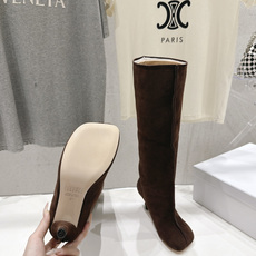 高版本出厂 MM6 马吉拉 Maison Margiela | 超有感的高跟高筒长靴👢秋冬火爆款 超级有高级感上脚超 高版本出厂 MM6 马吉拉 Maison Margiela | 超有感的高跟高筒长靴👢秋冬火爆款 超级有高级感上脚超