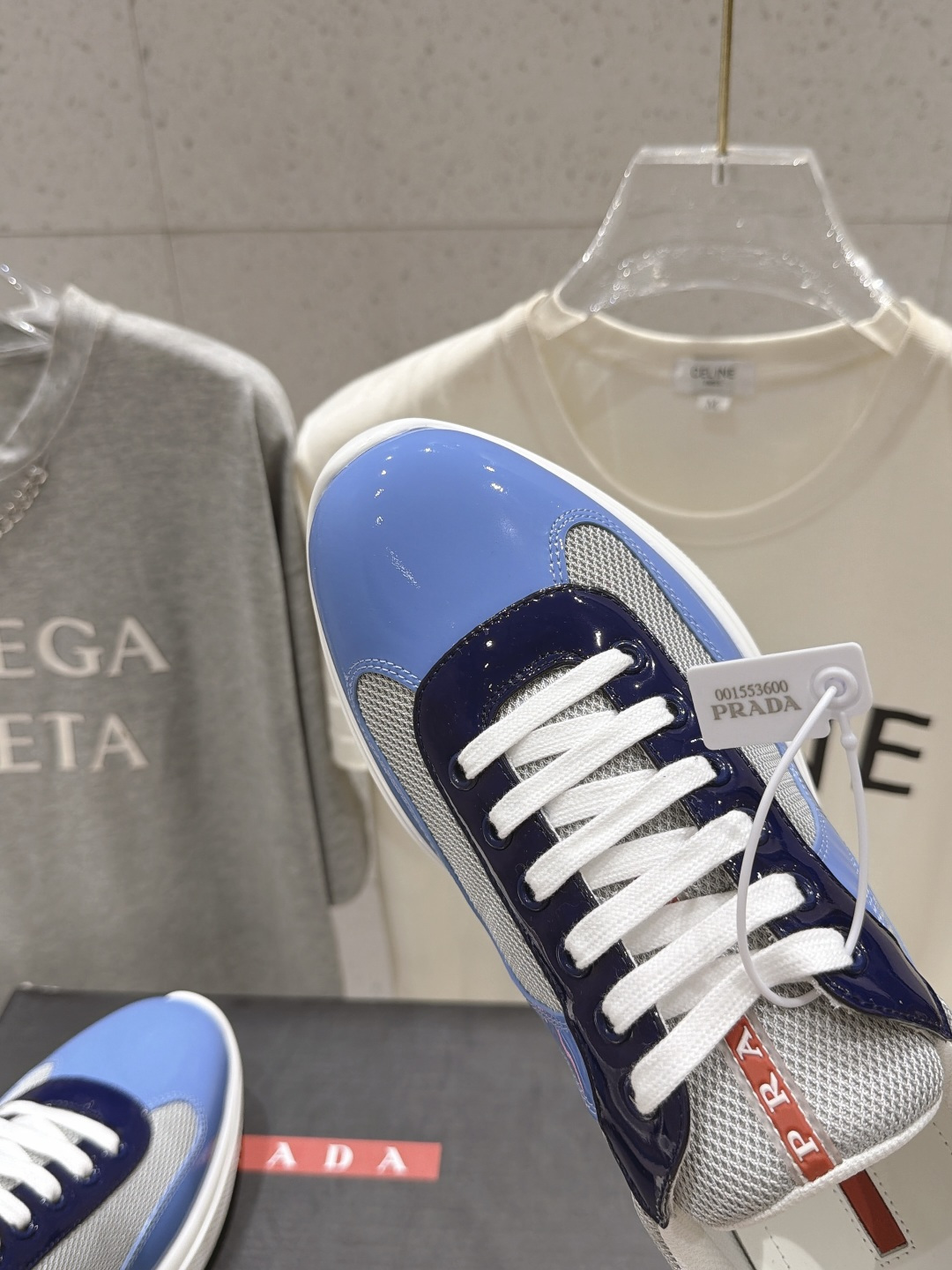 高版本出厂 男码+10 Prada/普拉达F023 2026ss新款系带情侣款厚底透气休闲运动鞋 这款运动鞋延 高版本出厂 男码+10 Prada/普拉达F023 2026ss新款系带情侣款厚底透气休闲运动鞋 这款运动鞋延