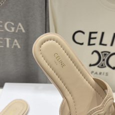 高版本出厂 Celine*塞琳F037 2026ss思琳夏季新款凯旋门Logo平底拖鞋 高级感十足 网红ins种草神 高版本出厂 Celine*塞琳F037 2026ss思琳夏季新款凯旋门Logo平底拖鞋 高级感十足 网红ins种草神