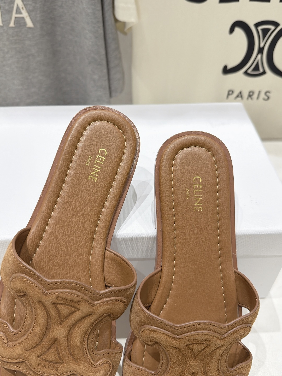 高版本出厂 Celine*塞琳F037 2026ss思琳夏季新款凯旋门Logo平底拖鞋 高级感十足 网红ins种草神 高版本出厂 Celine*塞琳F037 2026ss思琳夏季新款凯旋门Logo平底拖鞋 高级感十足 网红ins种草神