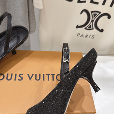 高版本出厂 Louis Vuitton ss26 new arrival LV驴牌夏季新款尖头后空高跟鞋凉鞋 简约精 高版本出厂 Louis Vuitton ss26 new arrival LV驴牌夏季新款尖头后空高跟鞋凉鞋 简约精