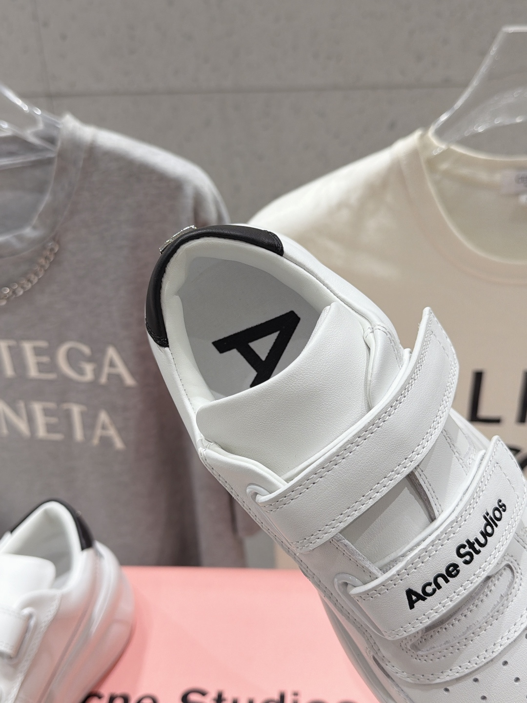 高版本出厂 Acne studios F051最新爆款魔术贴厚底小白鞋 市场高版本 原版购入开发 做货 此款魔术贴运 高版本出厂 Acne studios F051最新爆款魔术贴厚底小白鞋 市场高版本 原版购入开发 做货 此款魔术贴运