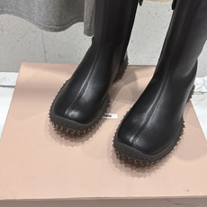 顶级出厂 MiuMiu/缪缪F033 2026ss秋冬新款弹力长靴~官网主推的走秀款 原版复刻纯手工制作,瘦腿 顶级出厂 MiuMiu/缪缪F033 2026ss秋冬新款弹力长靴~官网主推的走秀款 原版复刻纯手工制作,瘦腿