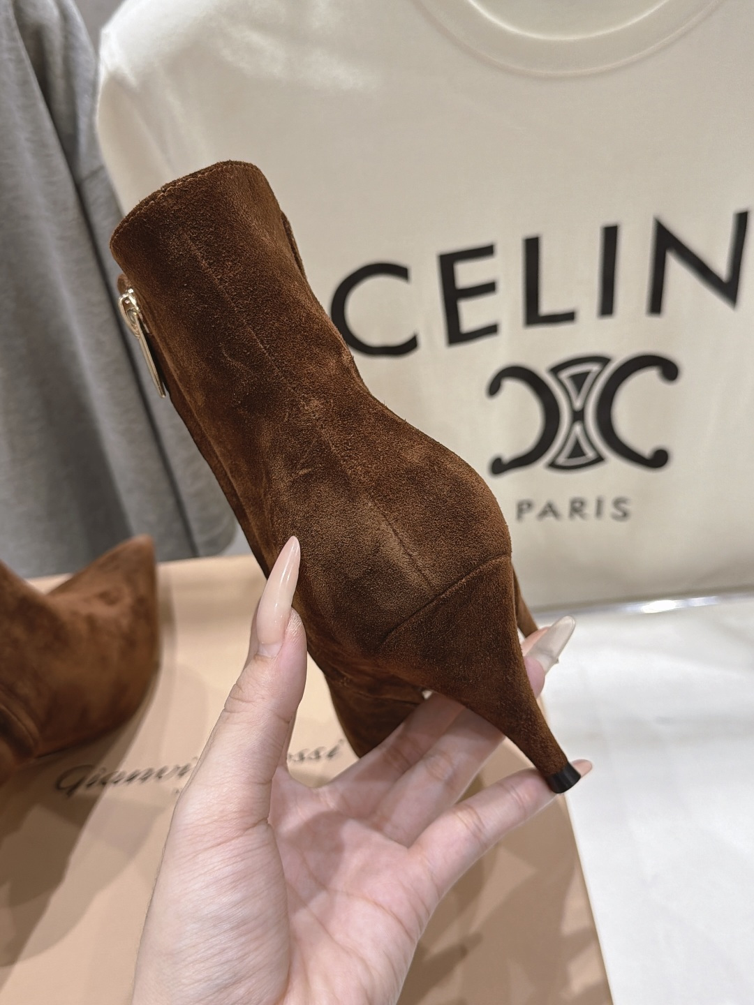 高版本出厂   Gianvito Rossi/吉安维托·罗西 F025 2026ss秋冬新款性感尖头高跟短靴 Gianv