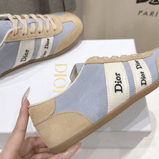 高版本出厂 升级版 Dior/迪奥D家F019 2026ss新款系带时尚休闲运动鞋 原版购入开发做货,精心制作。这款 高版本出厂 升级版 Dior/迪奥D家F019 2026ss新款系带时尚休闲运动鞋 原版购入开发做货,精心制作。这款