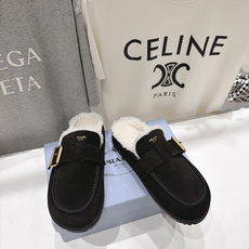 高版本出厂 Prada*普拉达F027 2026ss秋冬新款毛里居家半包毛毛鞋乐福鞋拖鞋✨闪亮登场✨ 时尚大方的设 高版本出厂 Prada*普拉达F027 2026ss秋冬新款毛里居家半包毛毛鞋乐福鞋拖鞋✨闪亮登场✨ 时尚大方的设