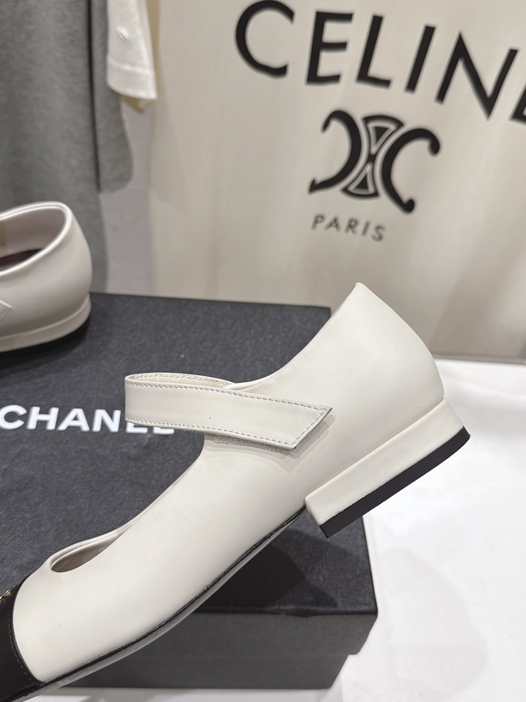 高版本出厂 CHANEL* 香奈儿F032 小香2026ss早秋新款系带方头玛丽珍平底鞋单鞋 上脚女人味十足 凸显 高版本出厂 CHANEL* 香奈儿F032 小香2026ss早秋新款系带方头玛丽珍平底鞋单鞋 上脚女人味十足 凸显