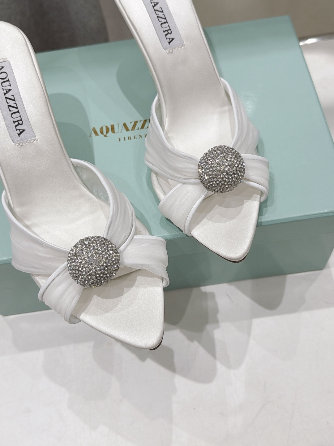 高版本出厂 「ᴀqᴜᴀᴢᴢᴜʀᴀ」AQUAZZURA/菠萝F072 2026ss夏季新款尖头高跟拖鞋 ________ 高版本出厂 「ᴀqᴜᴀᴢᴢᴜʀᴀ」AQUAZZURA/菠萝F072 2026ss夏季新款尖头高跟拖鞋 ________