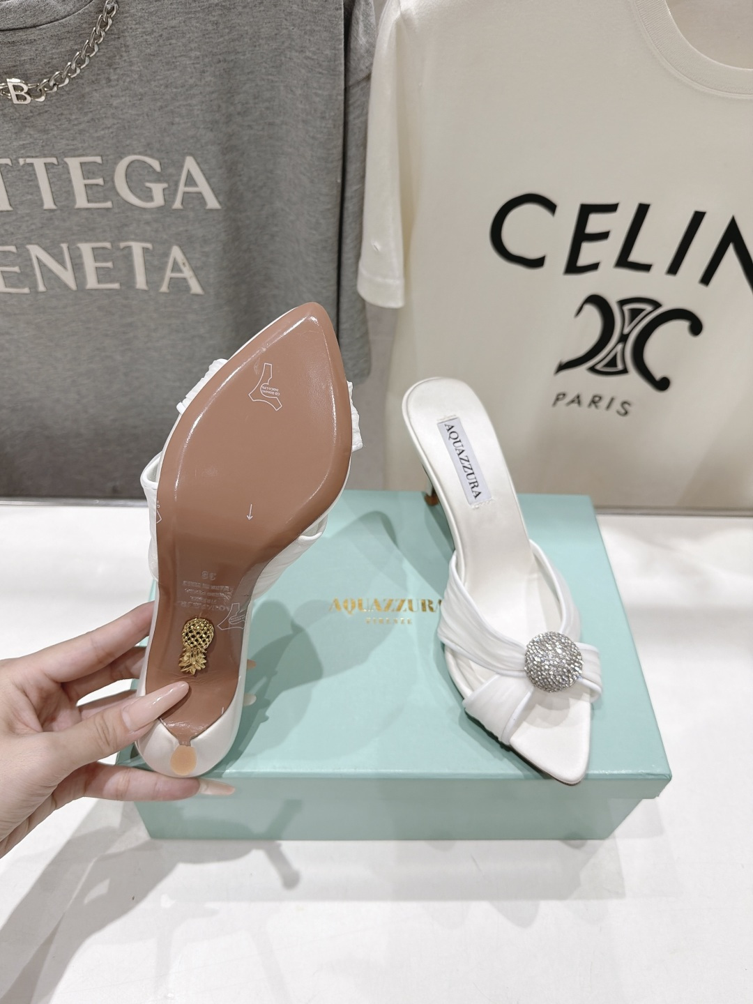 高版本出厂 「ᴀqᴜᴀᴢᴢᴜʀᴀ」AQUAZZURA/菠萝F072 2026ss夏季新款尖头高跟拖鞋 ________ 高版本出厂 「ᴀqᴜᴀᴢᴢᴜʀᴀ」AQUAZZURA/菠萝F072 2026ss夏季新款尖头高跟拖鞋 ________