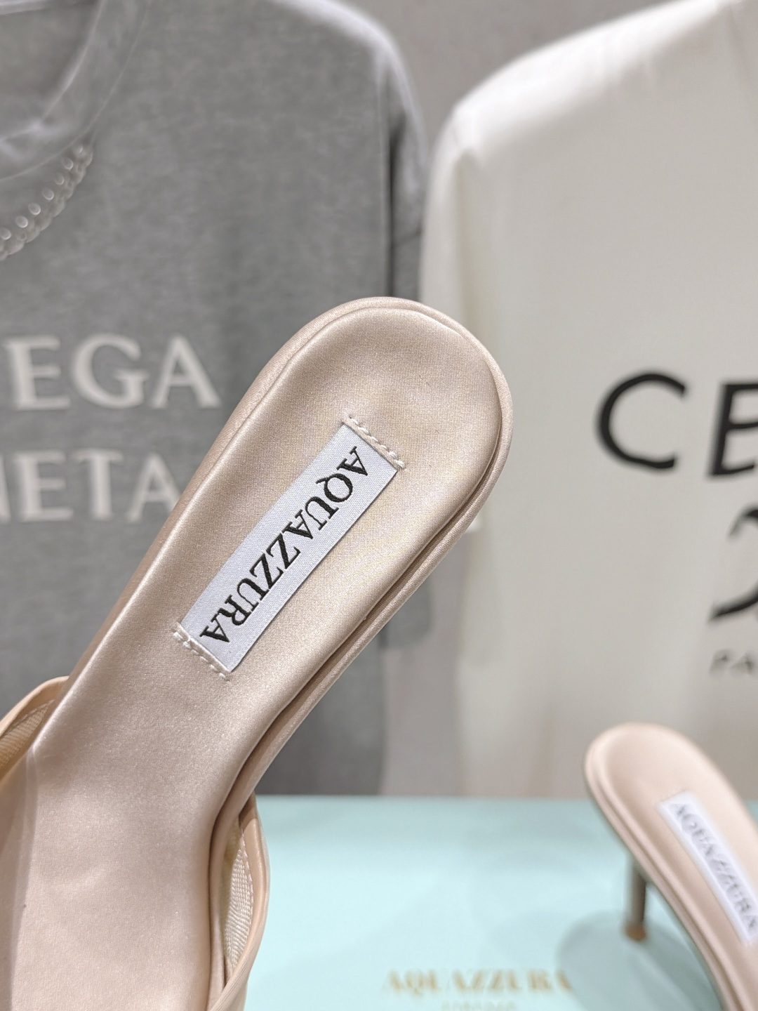 高版本出厂 「ᴀqᴜᴀᴢᴢᴜʀᴀ」AQUAZZURA/菠萝F072 2026ss夏季新款尖头高跟拖鞋 ________ 高版本出厂 「ᴀqᴜᴀᴢᴢᴜʀᴀ」AQUAZZURA/菠萝F072 2026ss夏季新款尖头高跟拖鞋 ________