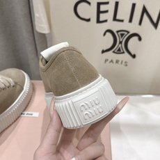 高版本出厂 MiuMiu*繆繆F027 26ss new arrival~miu家2026ss走秀款系带厚底德训鞋休 高版本出厂 MiuMiu*繆繆F027 26ss new arrival~miu家2026ss走秀款系带厚底德训鞋休