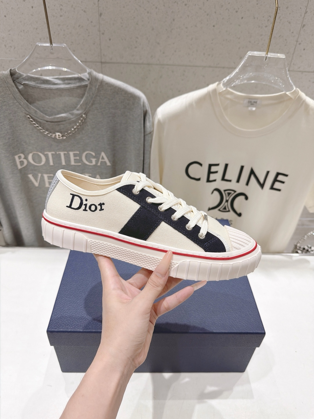 高版本出厂 Dior/迪奥F019 D家2026ss新款系带情侣款帆布鞋休闲鞋 原版购入开发 做货 这款帆布面休闲鞋 高版本出厂 Dior/迪奥F019 D家2026ss新款系带情侣款帆布鞋休闲鞋 原版购入开发 做货 这款帆布面休闲鞋