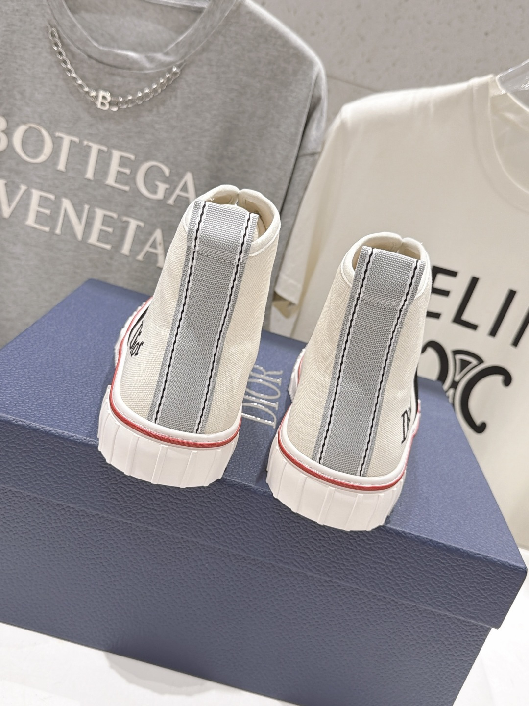 高版本出厂 Dior/迪奥F019 D家2026ss新款系带情侣款高帮帆布鞋休闲鞋 原版购入开发 做货 这款帆布面休 高版本出厂 Dior/迪奥F019 D家2026ss新款系带情侣款高帮帆布鞋休闲鞋 原版购入开发 做货 这款帆布面休