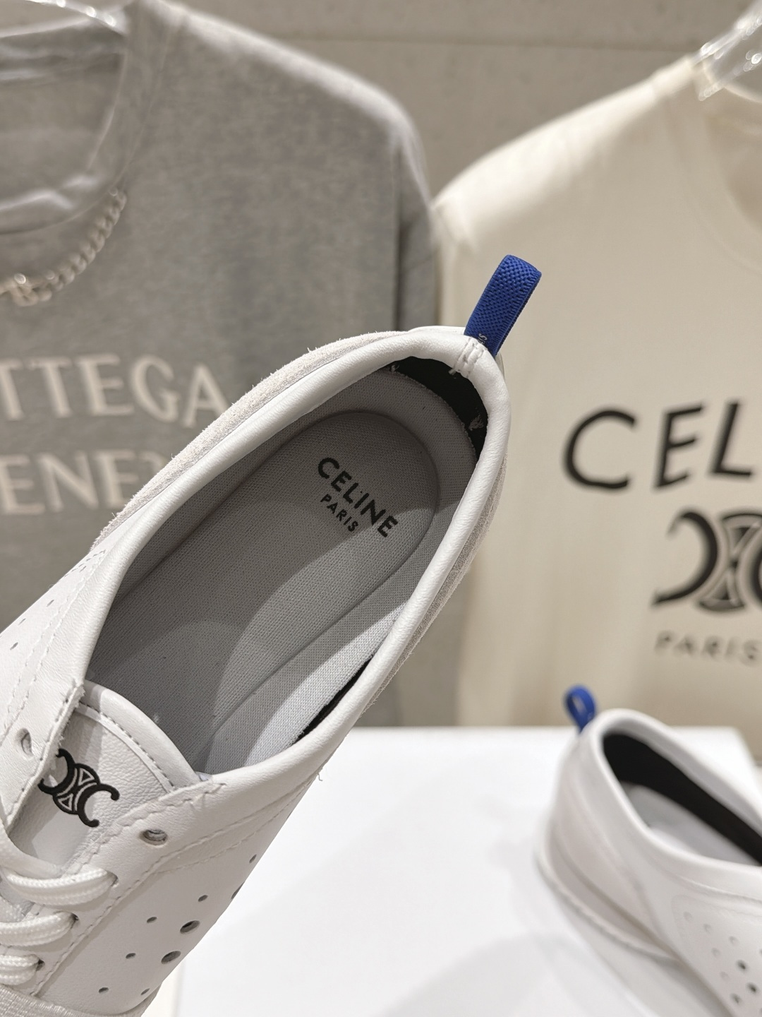 高版本出厂    CELINE*思琳赛琳F037 2026ss新款徽标系带阿甘鞋休闲运动鞋小白鞋 简单舒服，干净利落，百