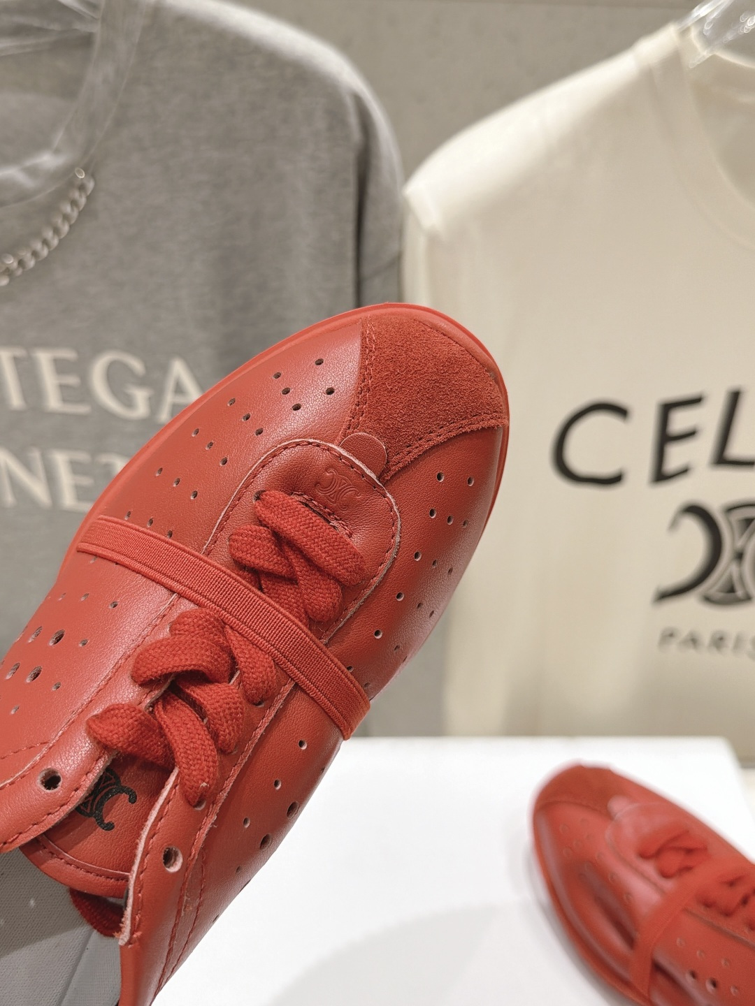 高版本出厂 CELINE*思琳赛琳F037 2026ss新款徽标系带阿甘鞋休闲运动鞋小白鞋 简单舒服,干净利落,百 高版本出厂 CELINE*思琳赛琳F037 2026ss新款徽标系带阿甘鞋休闲运动鞋小白鞋 简单舒服,干净利落,百