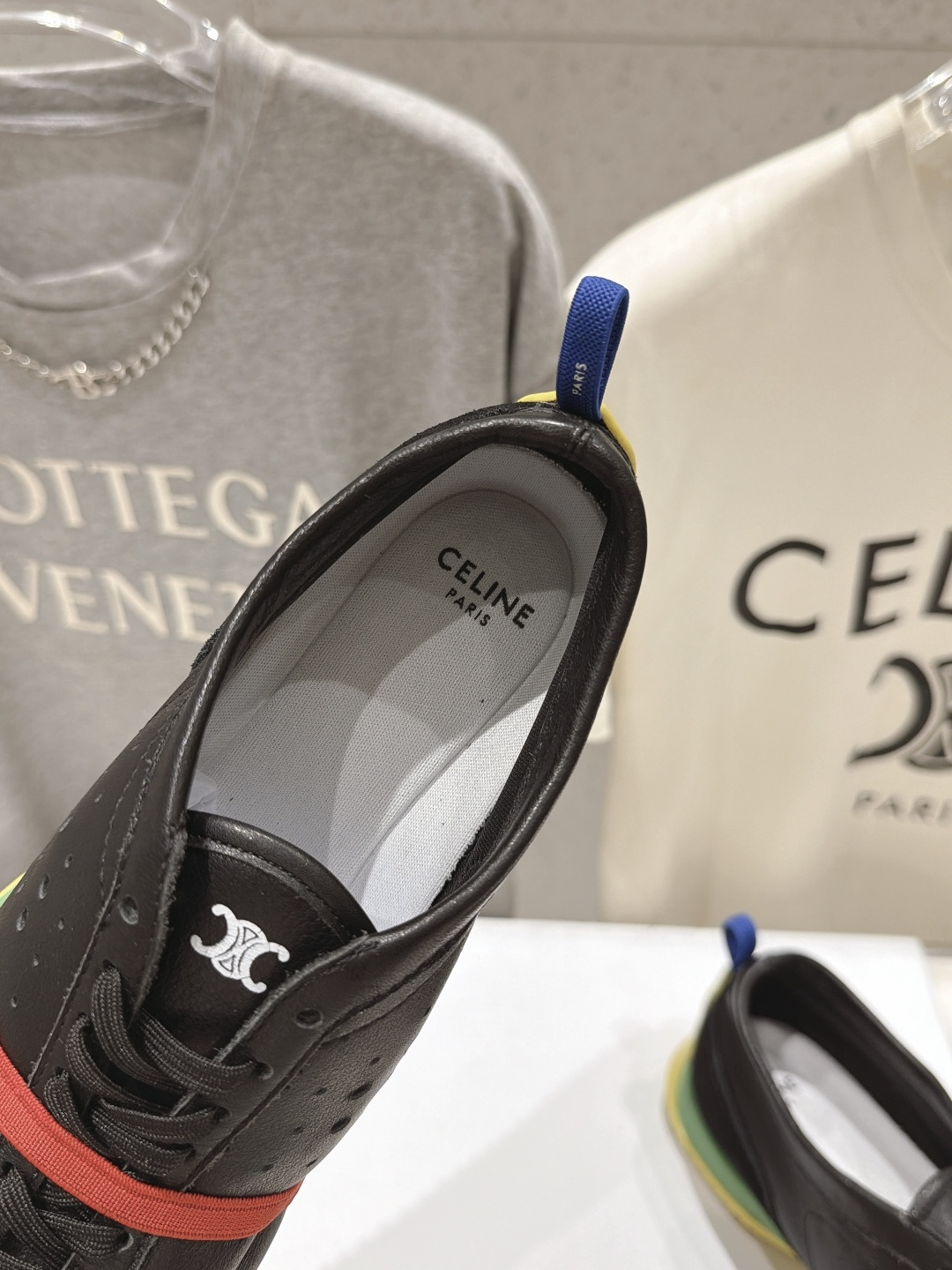 高版本出厂    CELINE*思琳赛琳F037 2026ss新款徽标系带阿甘鞋休闲运动鞋小白鞋 简单舒服，干净利落，百