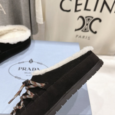 高版本出厂 Prada*普拉达F027 2026ss秋冬新款毛里居家半包毛毛鞋乐福鞋毛拖鞋✨闪亮登场✨ 时尚大方的 高版本出厂 Prada*普拉达F027 2026ss秋冬新款毛里居家半包毛毛鞋乐福鞋毛拖鞋✨闪亮登场✨ 时尚大方的