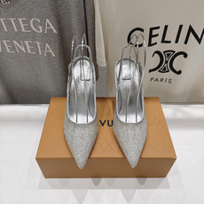 高版本出厂 Louis Vuitton ss26 new arrival LV驴牌夏季新款尖头后空高跟鞋凉鞋 简约精 高版本出厂 Louis Vuitton ss26 new arrival LV驴牌夏季新款尖头后空高跟鞋凉鞋 简约精