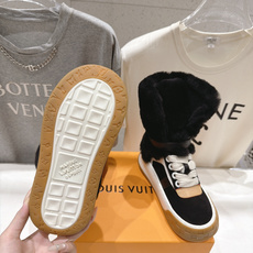 高版本出厂 LOUIS VUITTON~LV路易威登F048 L家驴牌新款厚底高帮羊毛休闲鞋毛靴短靴 原版购入开发 高版本出厂 LOUIS VUITTON~LV路易威登F048 L家驴牌新款厚底高帮羊毛休闲鞋毛靴短靴 原版购入开发