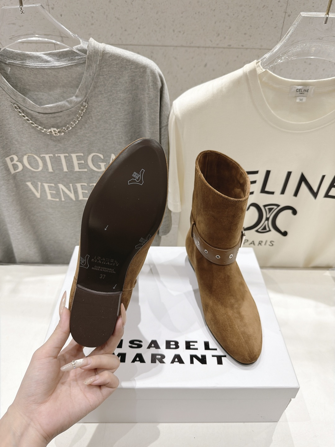高版本出厂 Isabel Marant/伊莎贝尔2026ss秋冬新款平底搭扣短靴 超级有高级感上脚超好看·关键超级舒 高版本出厂 Isabel Marant/伊莎贝尔2026ss秋冬新款平底搭扣短靴 超级有高级感上脚超好看·关键超级舒